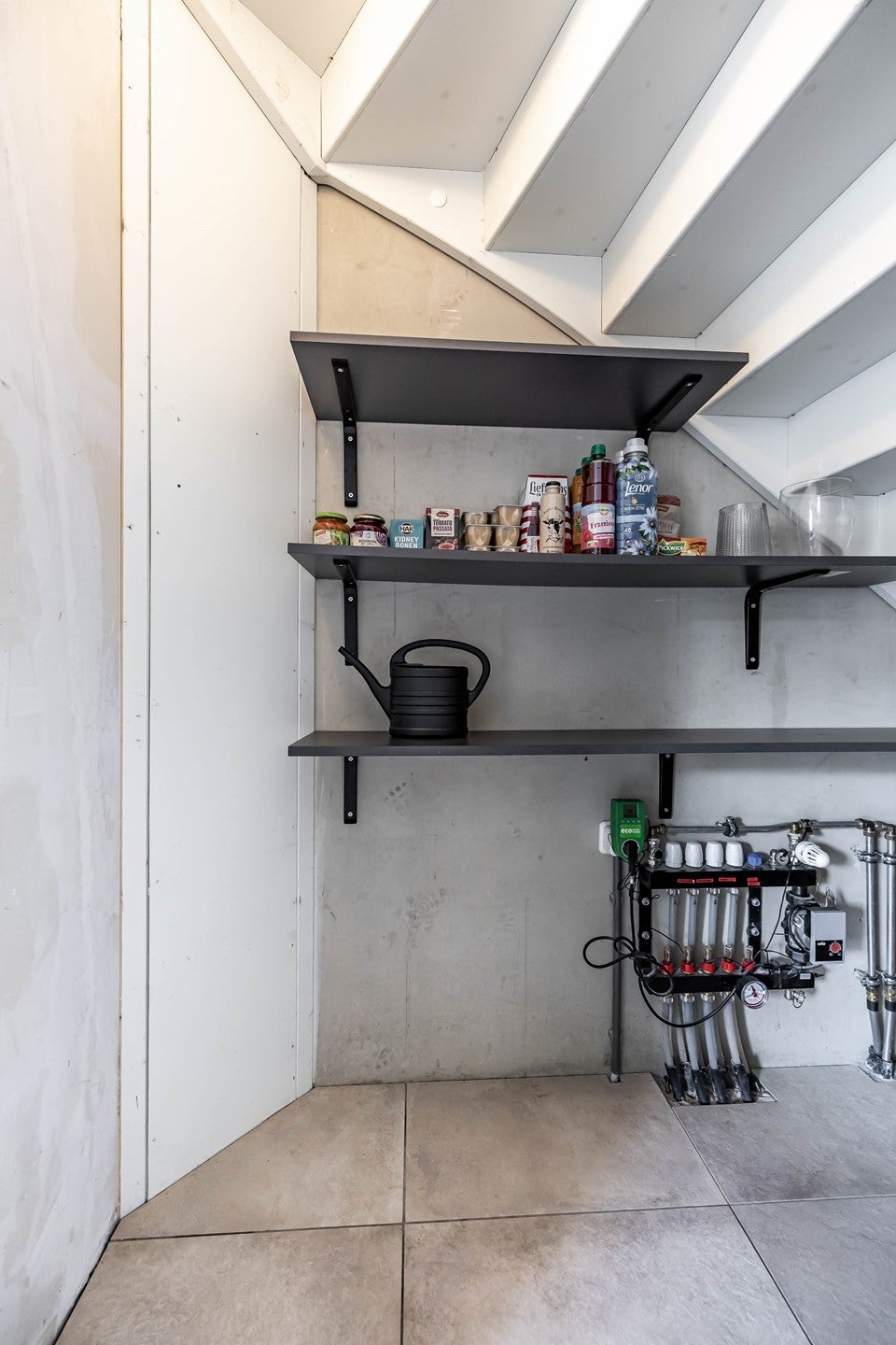 Tussenwoning te koop: Walviuslaan 4, Marum