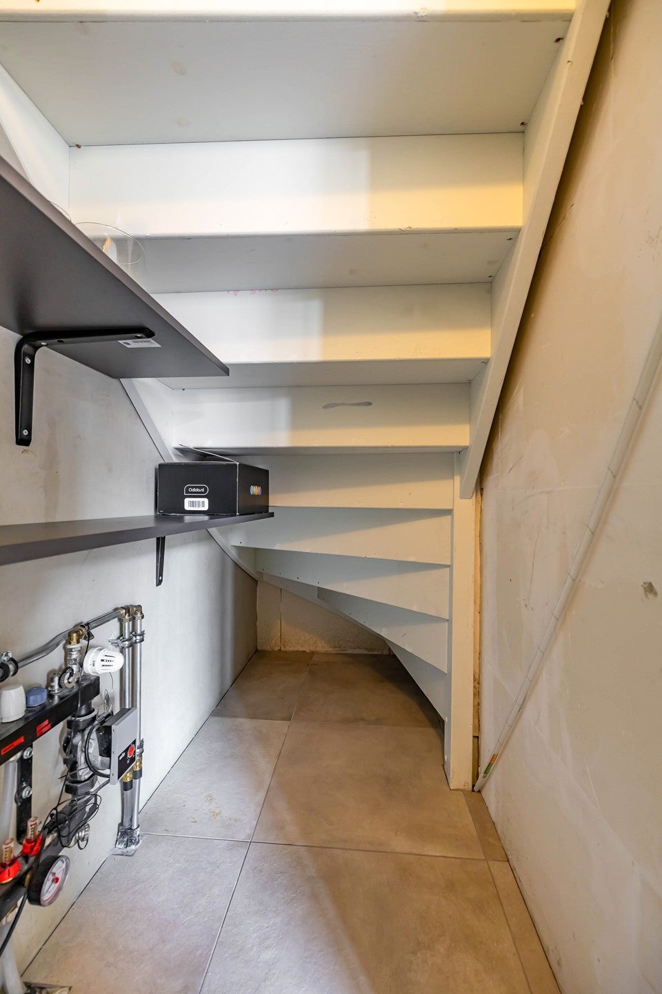 Tussenwoning te koop: Walviuslaan 4, Marum