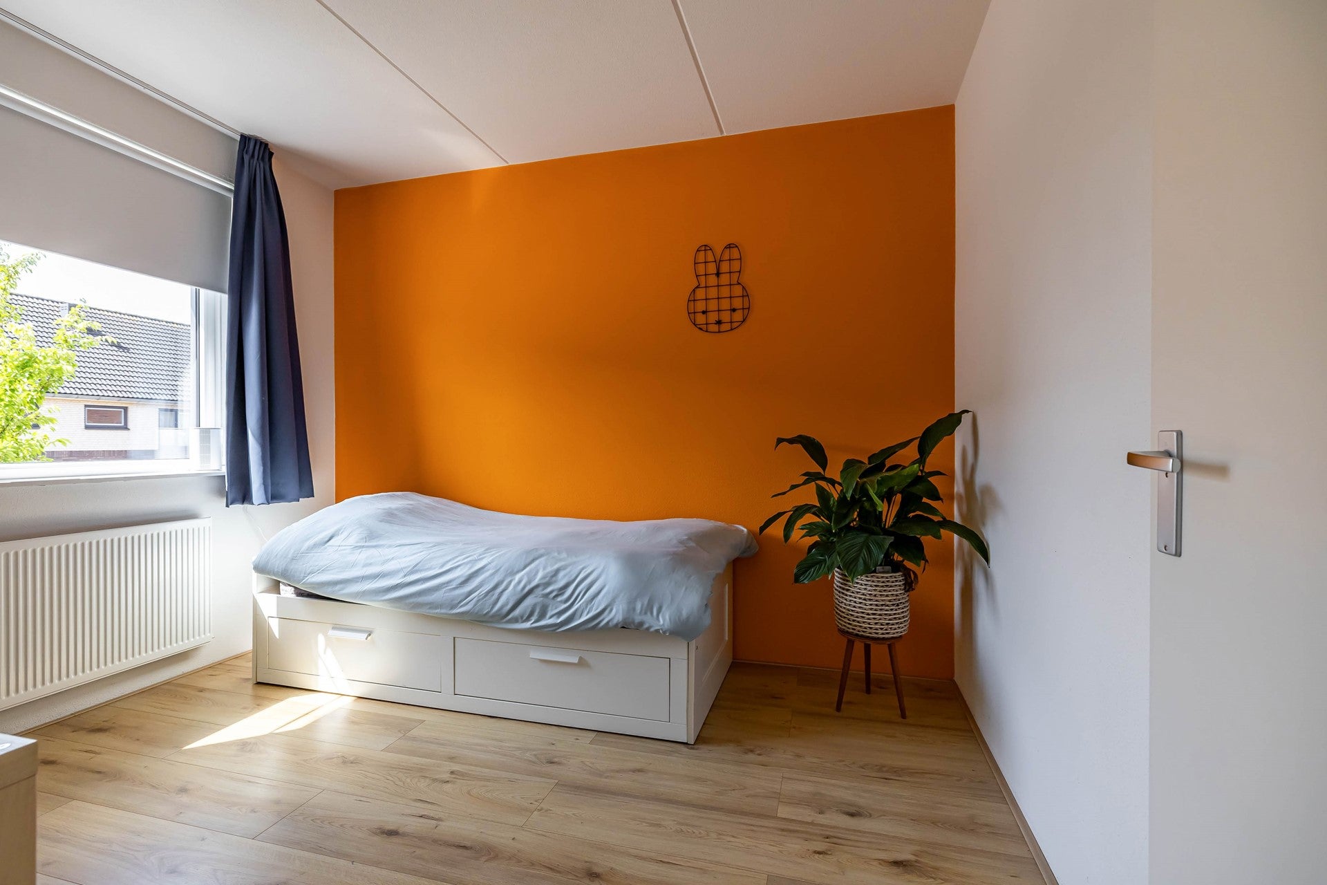 Tussenwoning te koop: Walviuslaan 4, Marum
