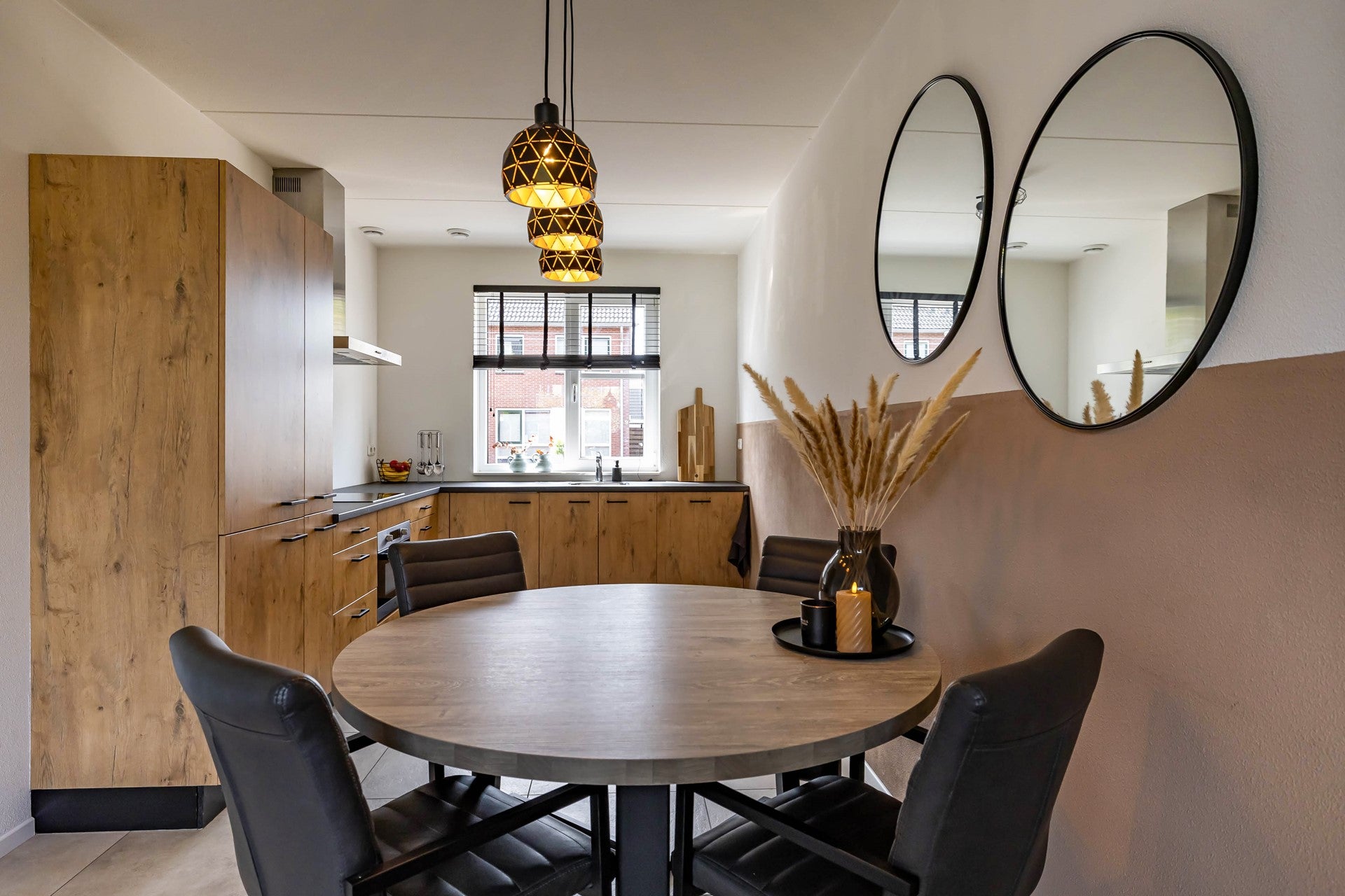Tussenwoning te koop: Walviuslaan 4, Marum