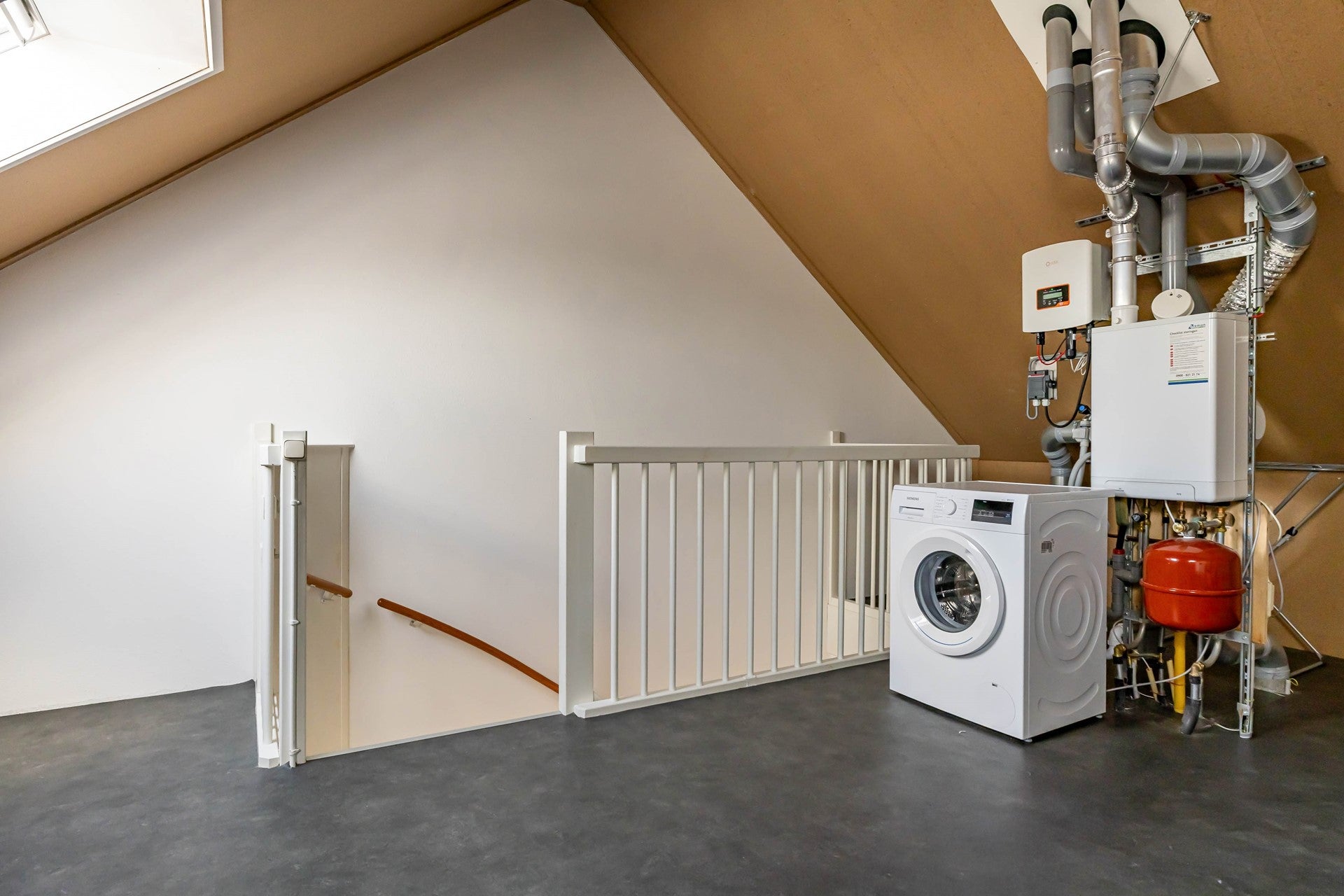 Tussenwoning te koop: Walviuslaan 4, Marum
