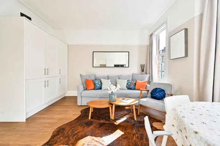 Flat Waldemar Avenue in Greater London