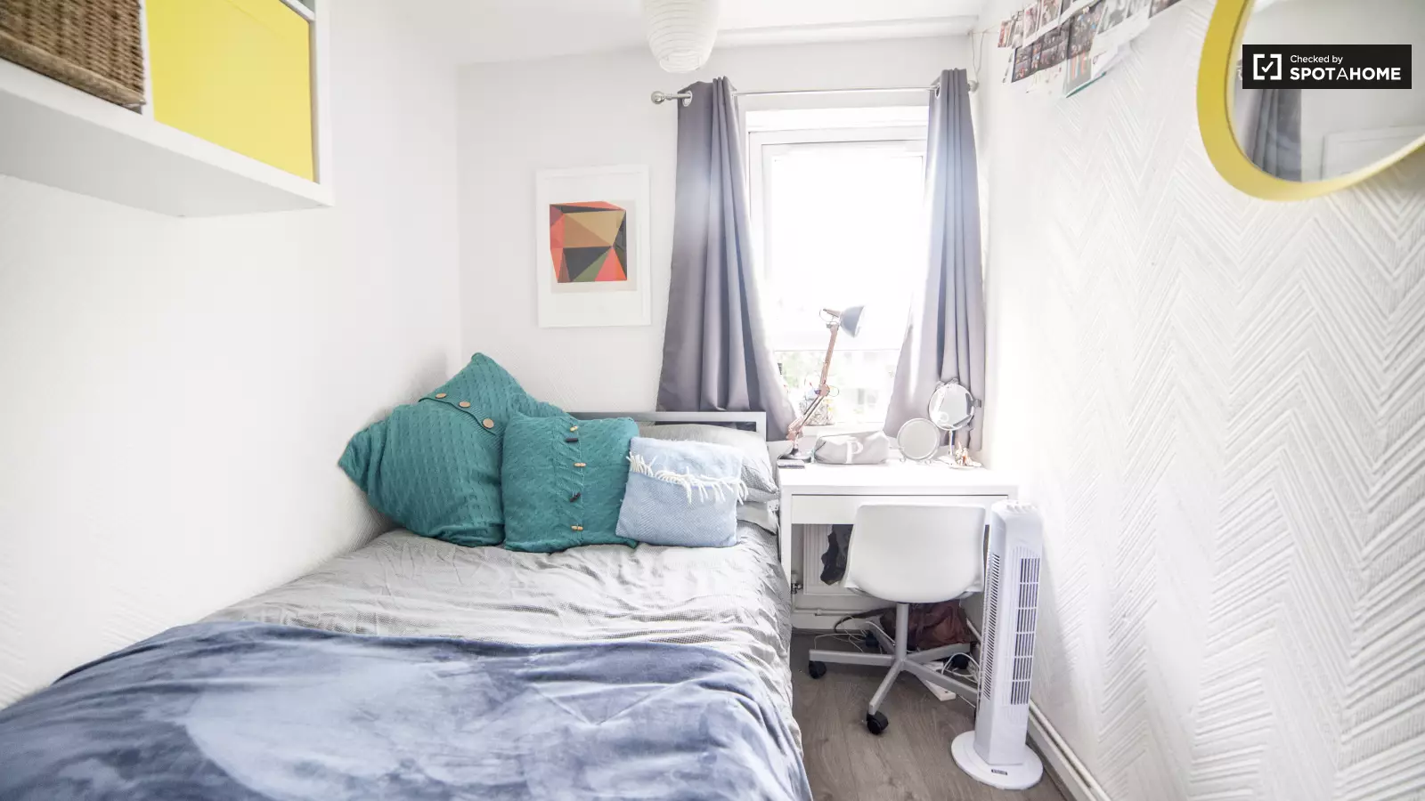 Room Gough Walk in Greater London
