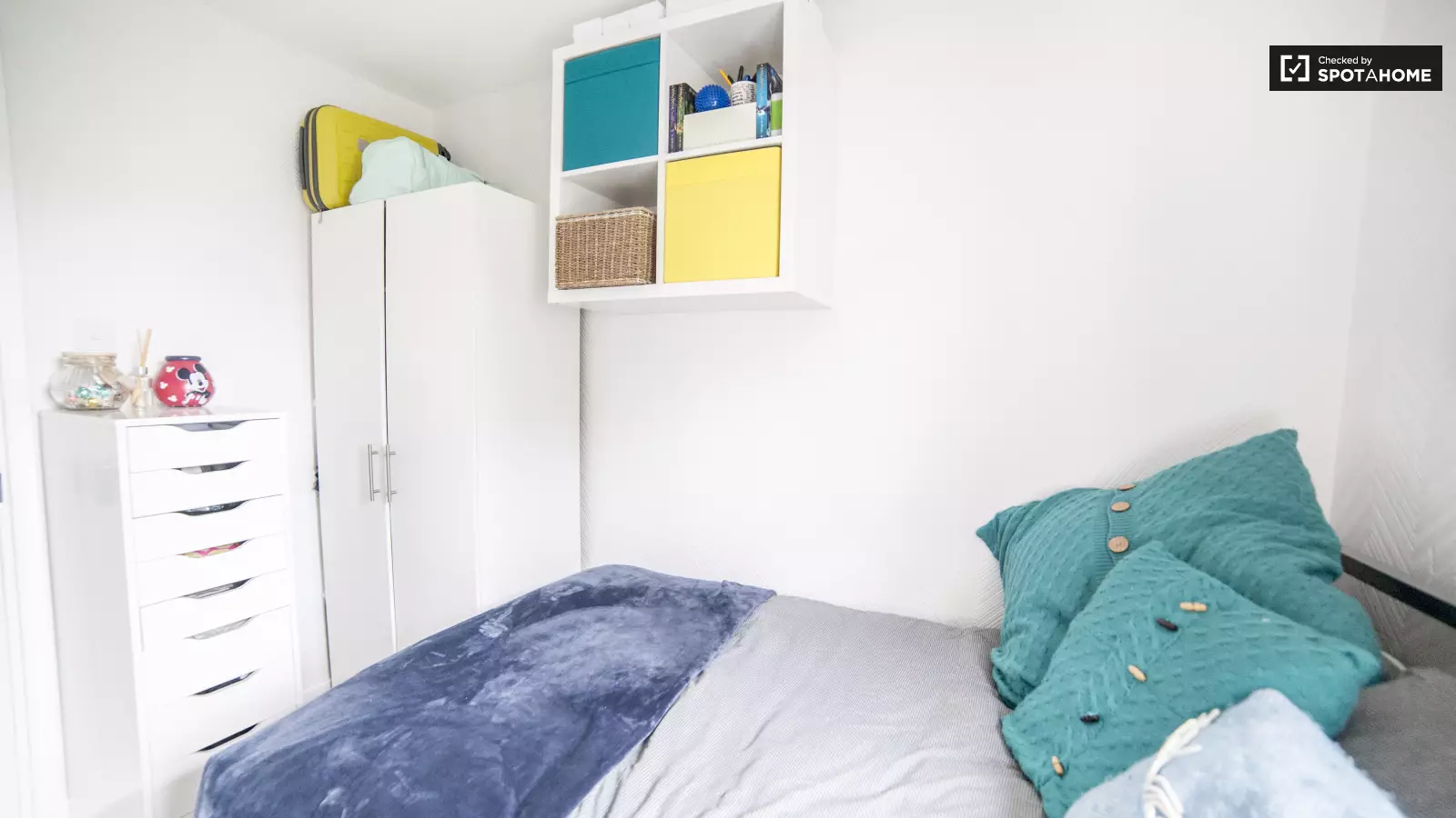 Room Gough Walk in Greater London