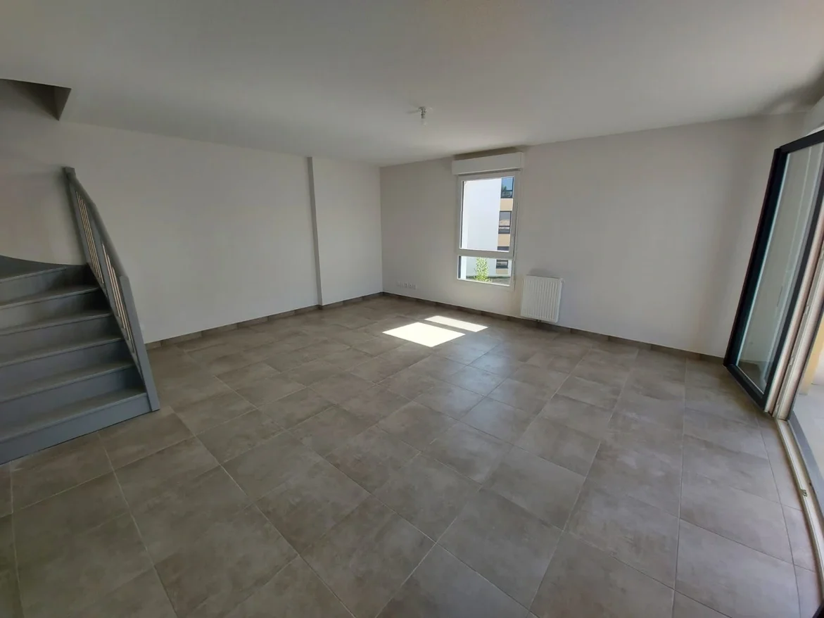 Flat Allée Maryse Wolinski in Blanquefort