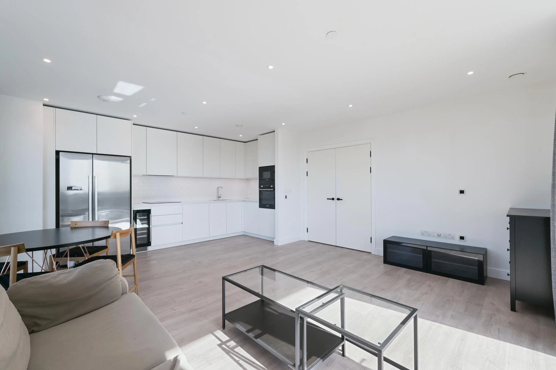 Flat Abbeydale Road in Greater London