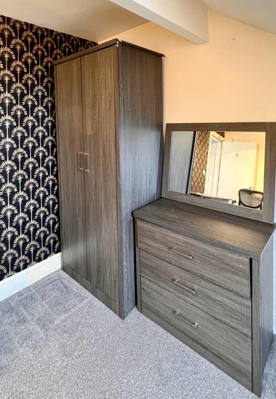 Room Albert Road in Middlesbrough