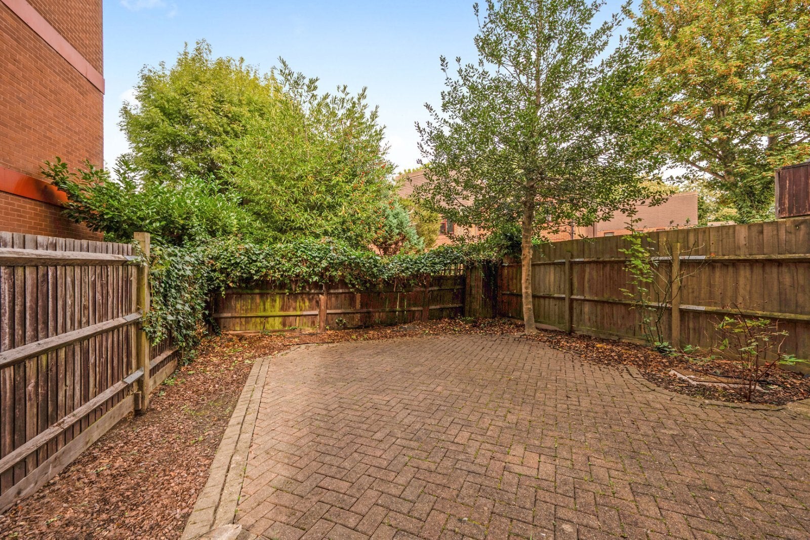 Flat Hornsey Lane in Greater London