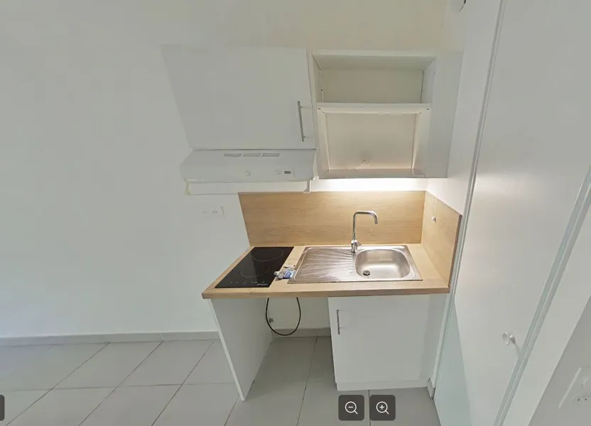 Flat Rue Dhuoda in Nîmes