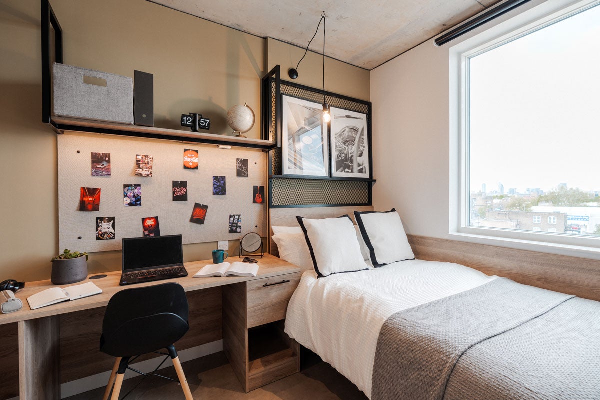 Room Old Kent Road in Greater London