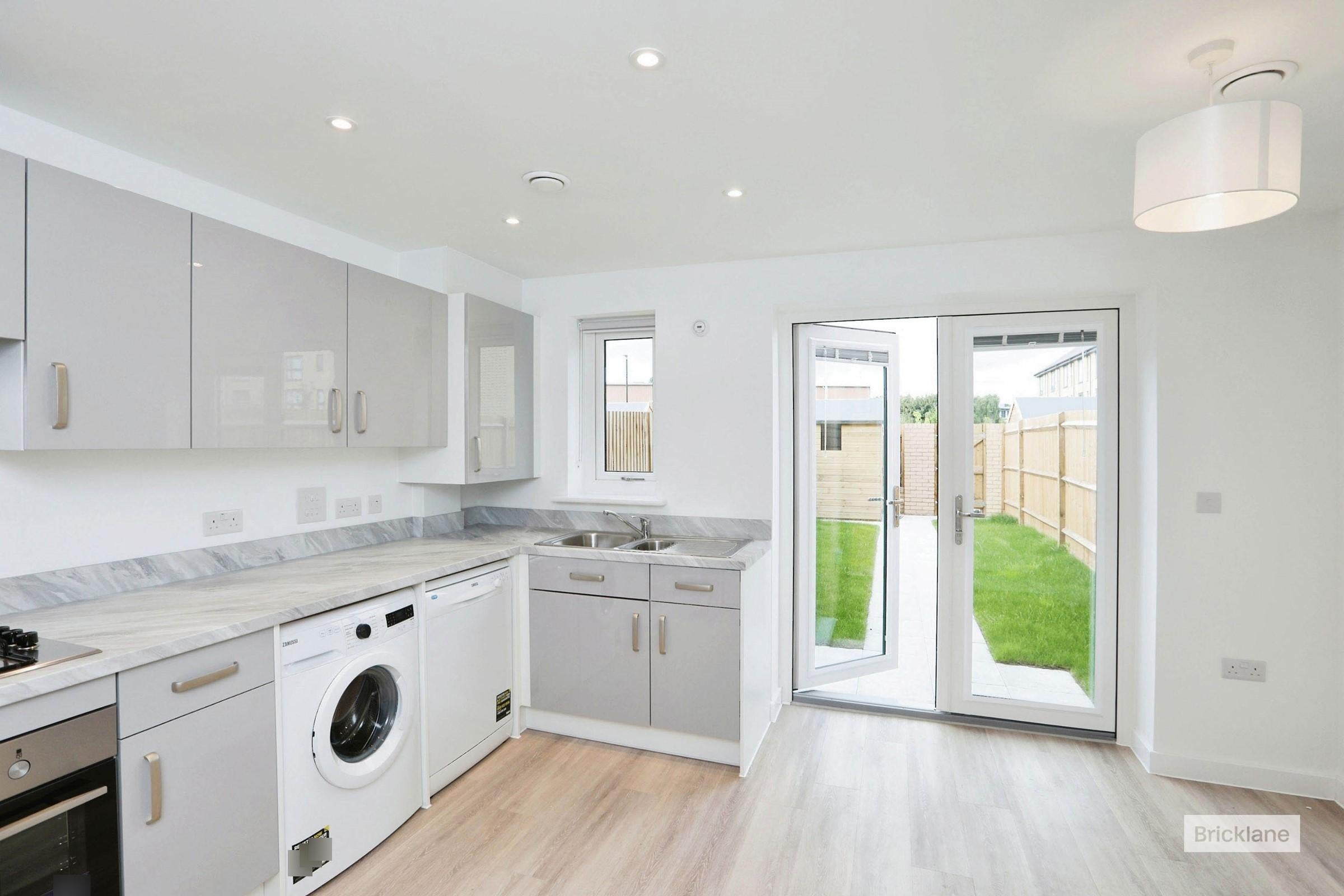 House Quarterdeck Walk in Gillingham