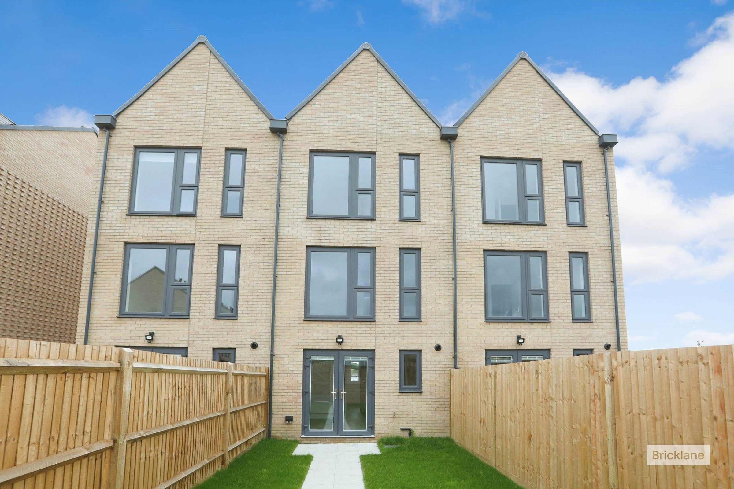 House Quarterdeck Walk in Gillingham