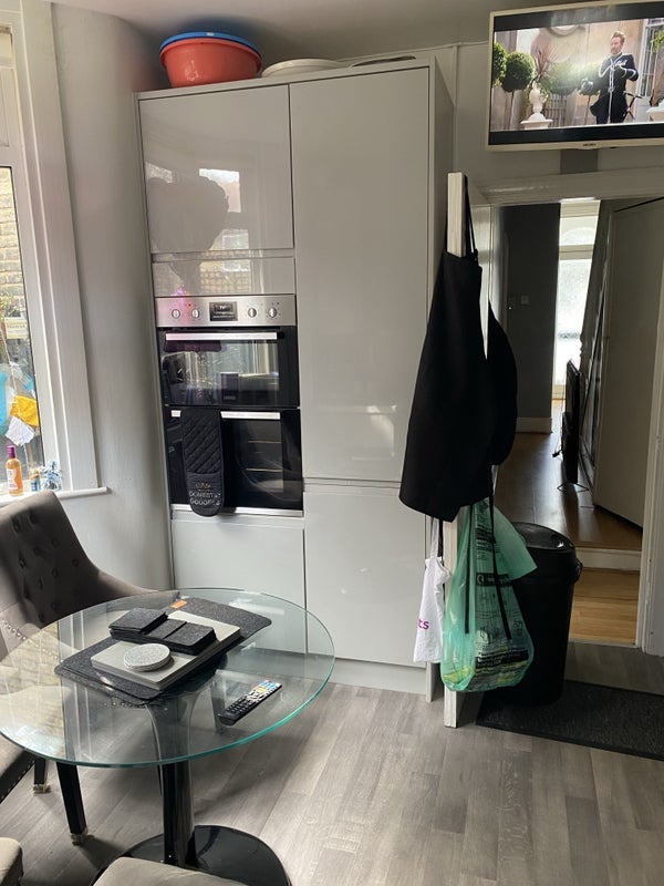 Room Trehurst Street in Greater London