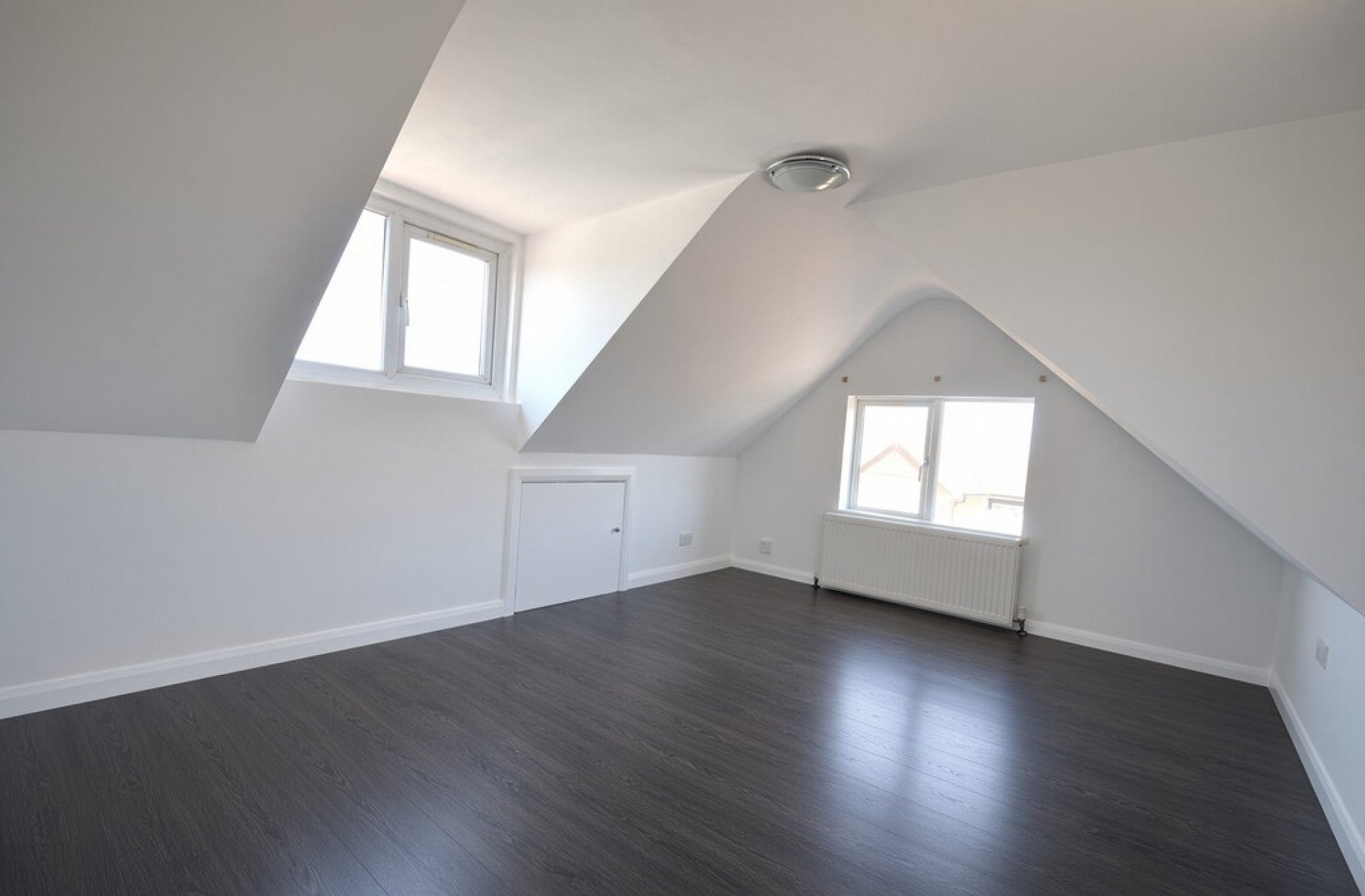 Flat Warwick Road in Borough of Spelthorne