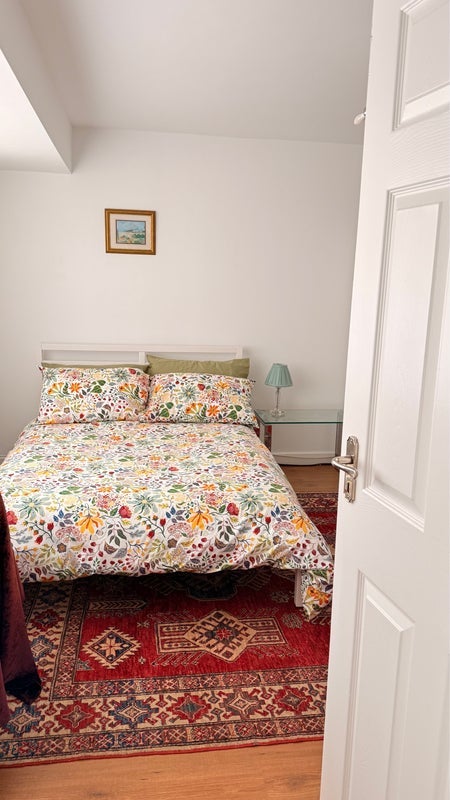 Room Doyle Avenue in Cardiff