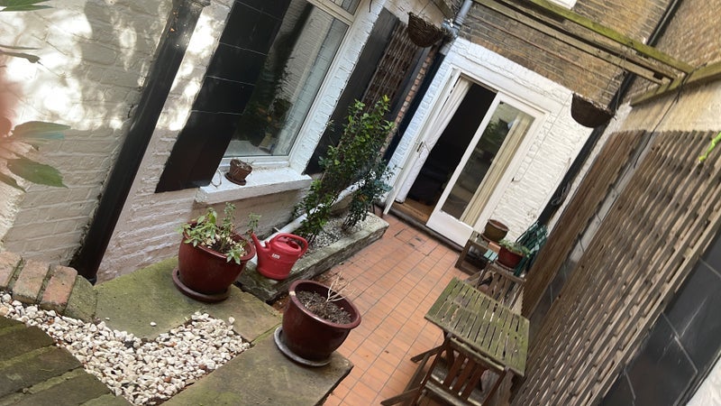 Room Collingham Place in Greater London