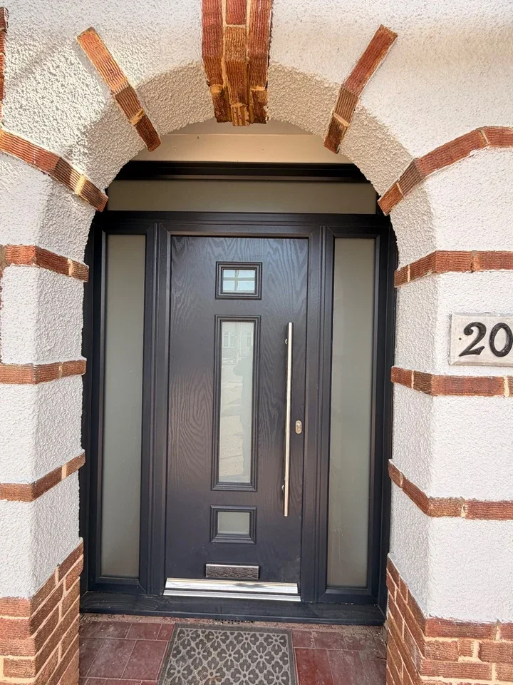 House Glamis Crescent in Greater London
