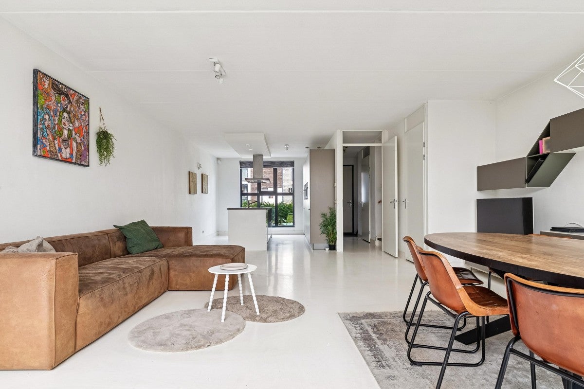 Tussenwoning te koop: Iskurstraat 8, Almere