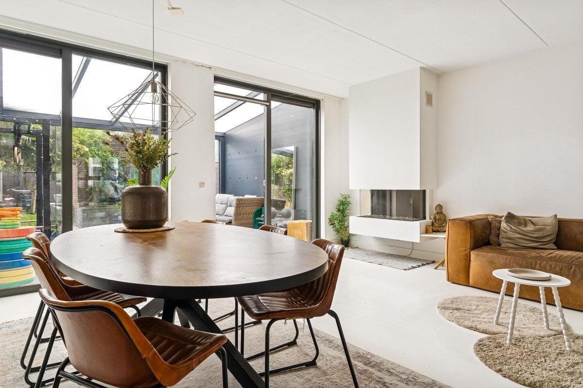 Tussenwoning te koop: Iskurstraat 8, Almere