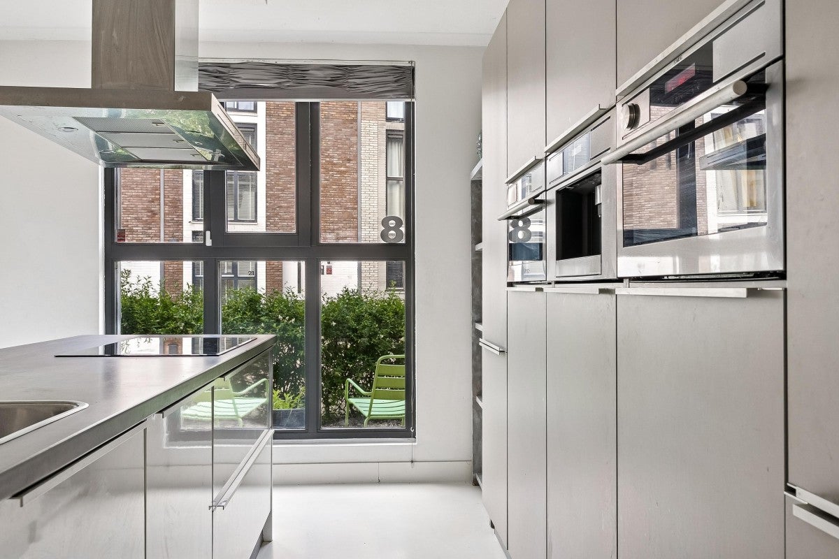 Tussenwoning te koop: Iskurstraat 8, Almere