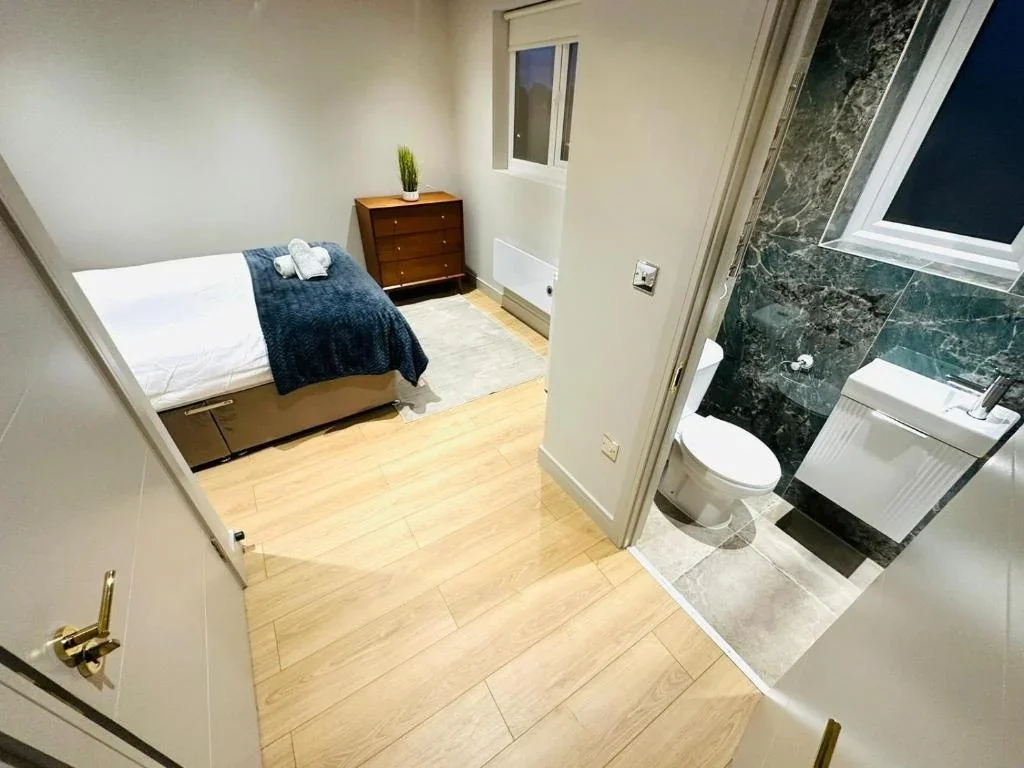 Flat Milborough Crescent in Greater London
