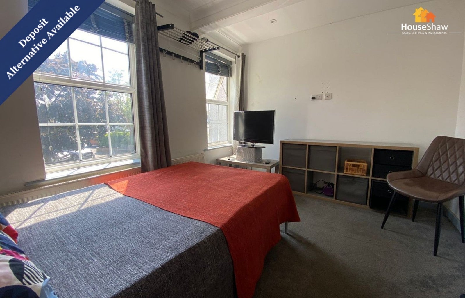 Room Station Hill in Cookham Rise