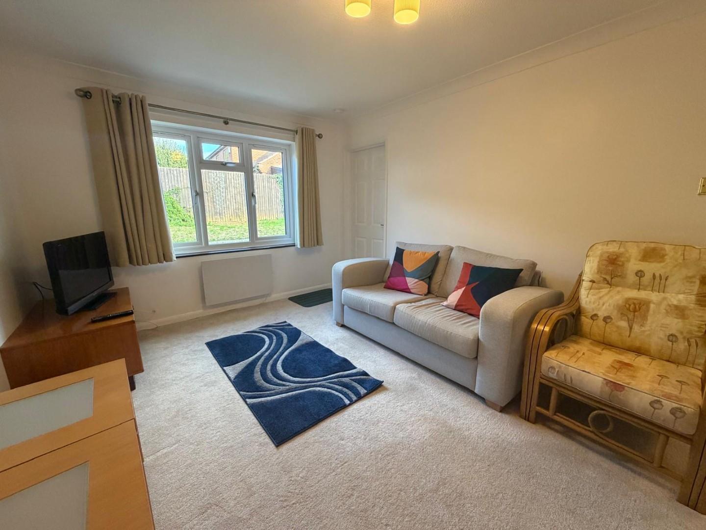 House Fairhurst Way in Earls Barton