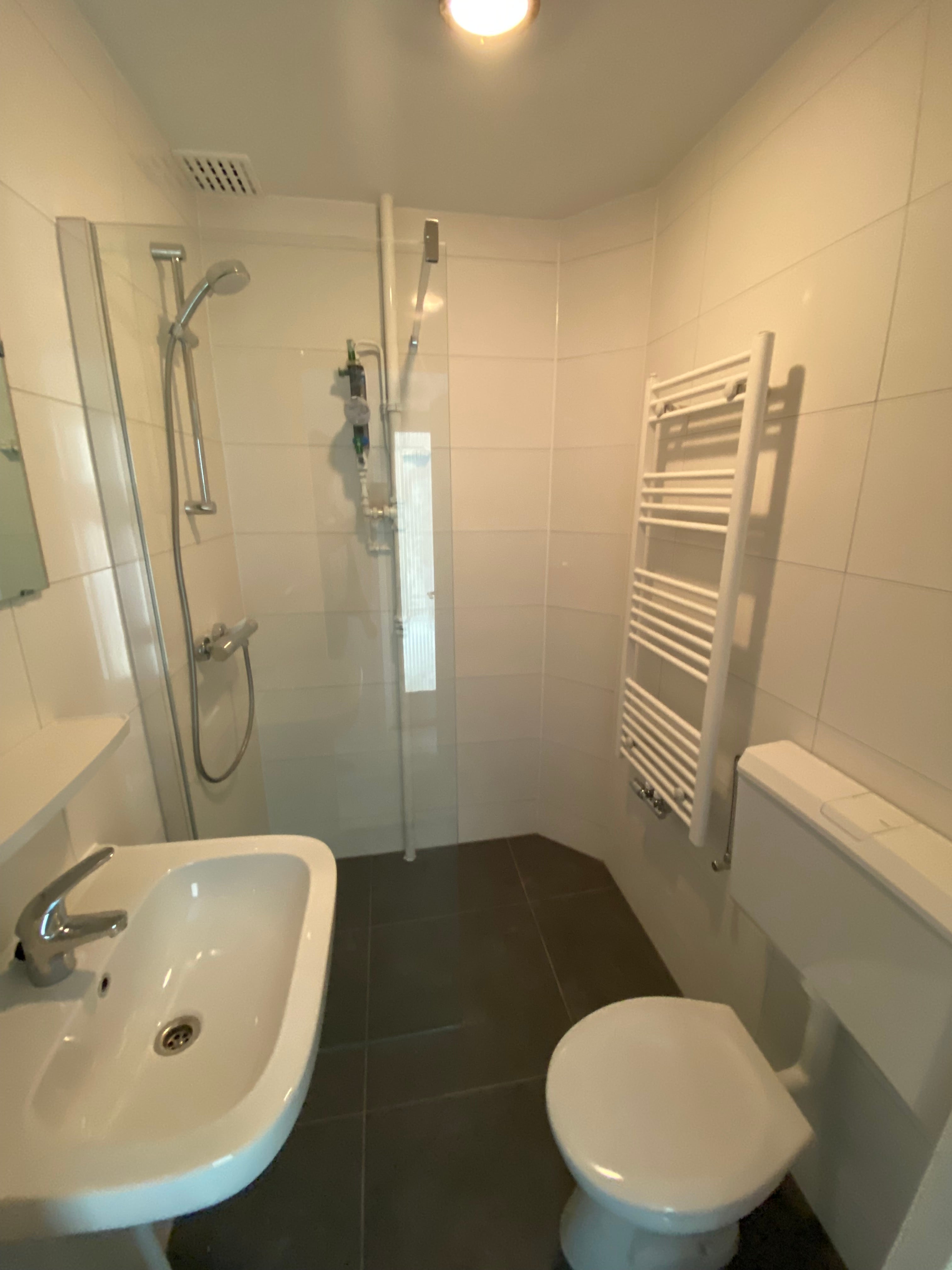 Appartement te huur: Stadhoudersweg 27A, Rotterdam