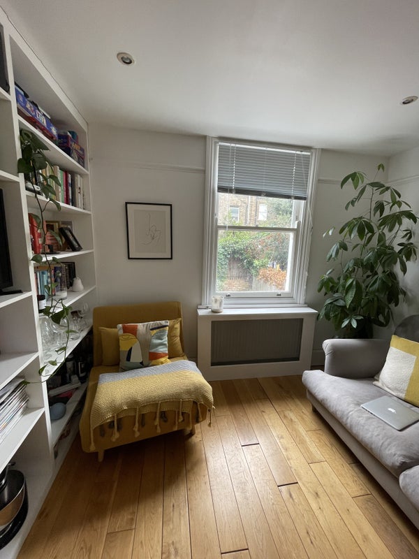Room Railton Road in Greater London