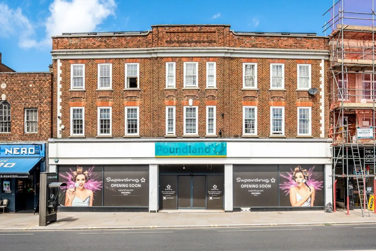 Flat King Street in Greater London