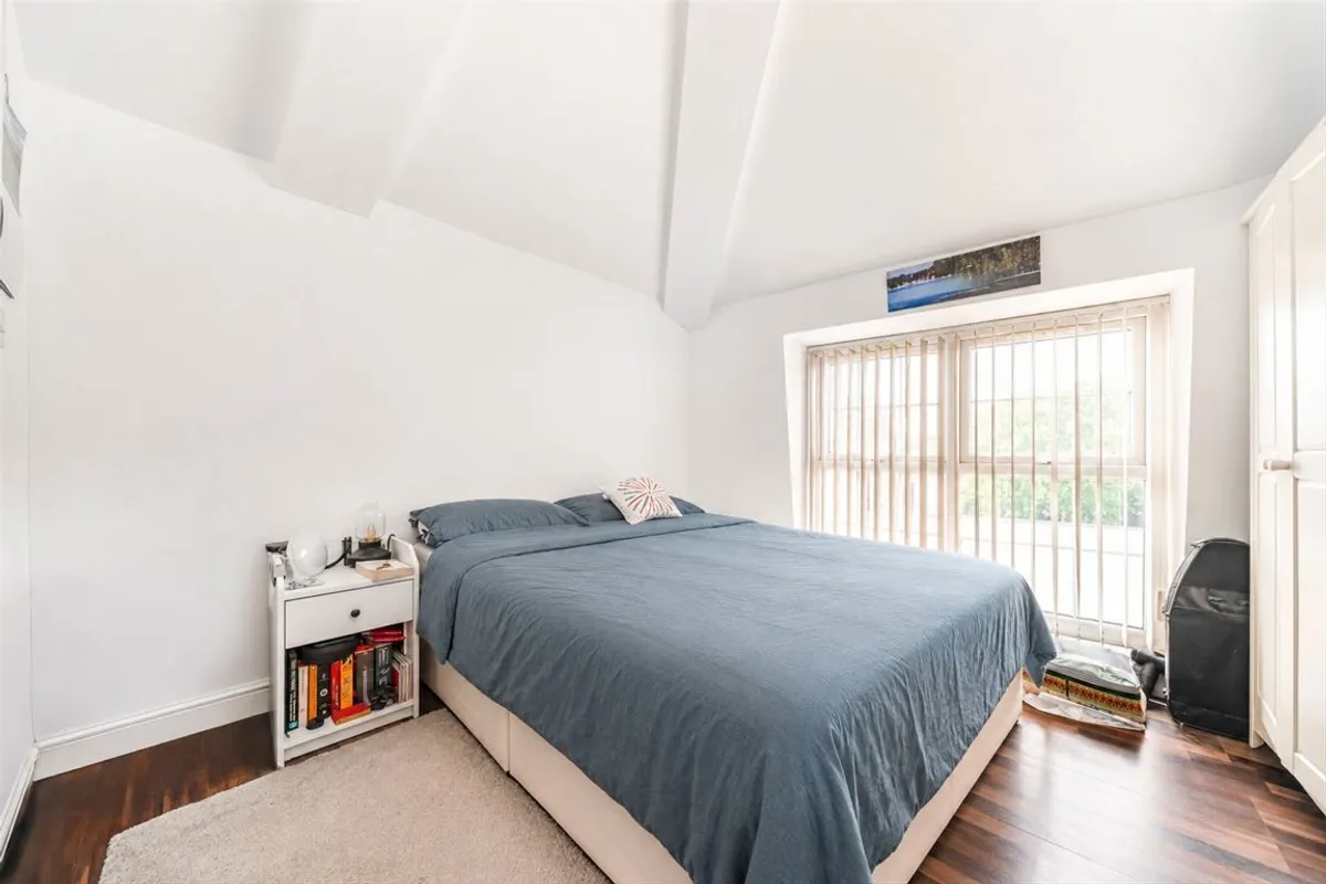Flat King Street in Greater London