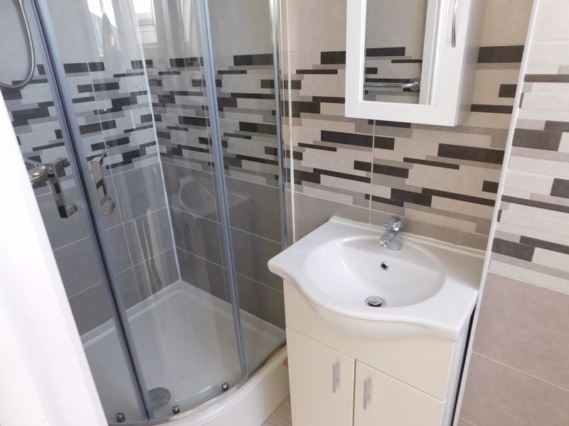Flat Layton Avenue in Mansfield Woodhouse