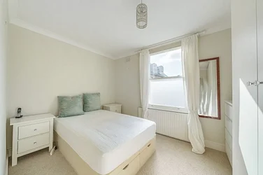 Flat Hubert Grove in Greater London