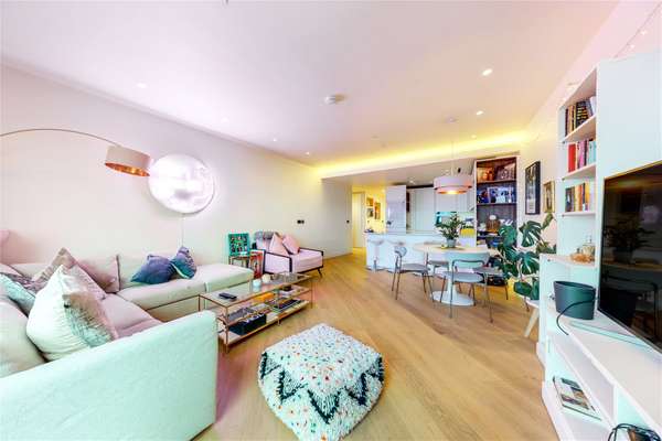 Flat Wood Lane in Greater London