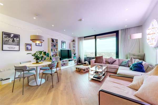 Flat Wood Lane in Greater London