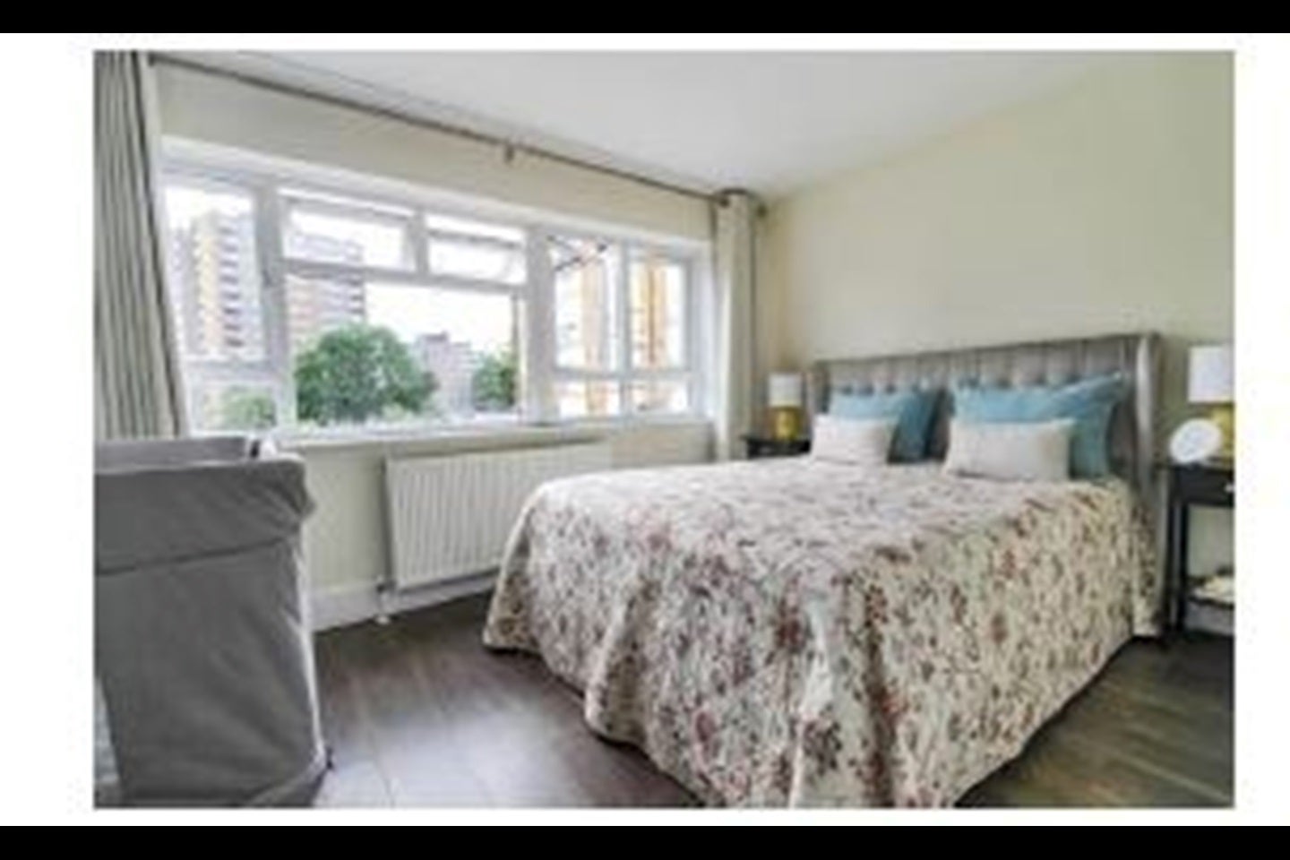 Room Newmarket Avenue in Greater London