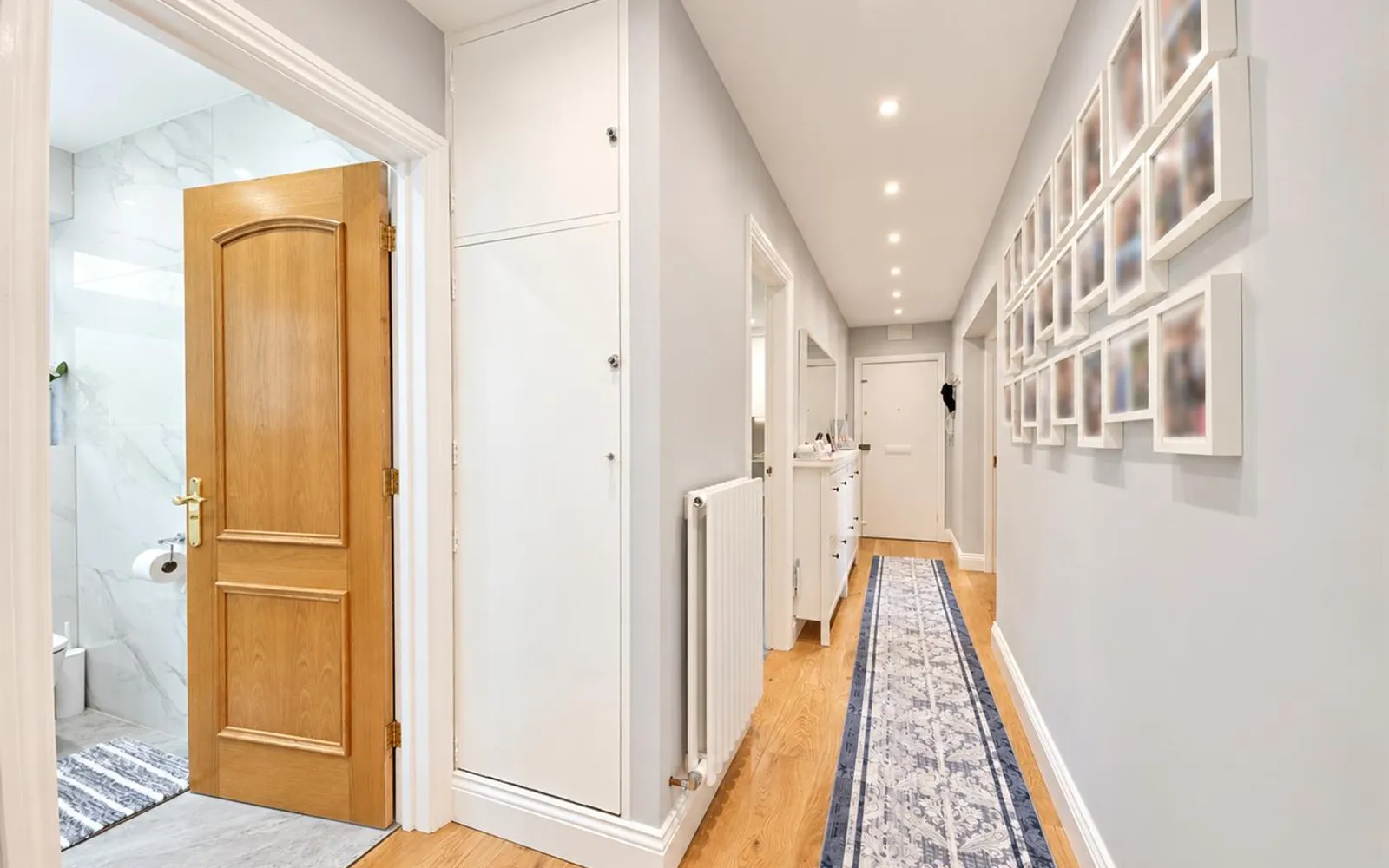 Flat Haslemere Road in Greater London