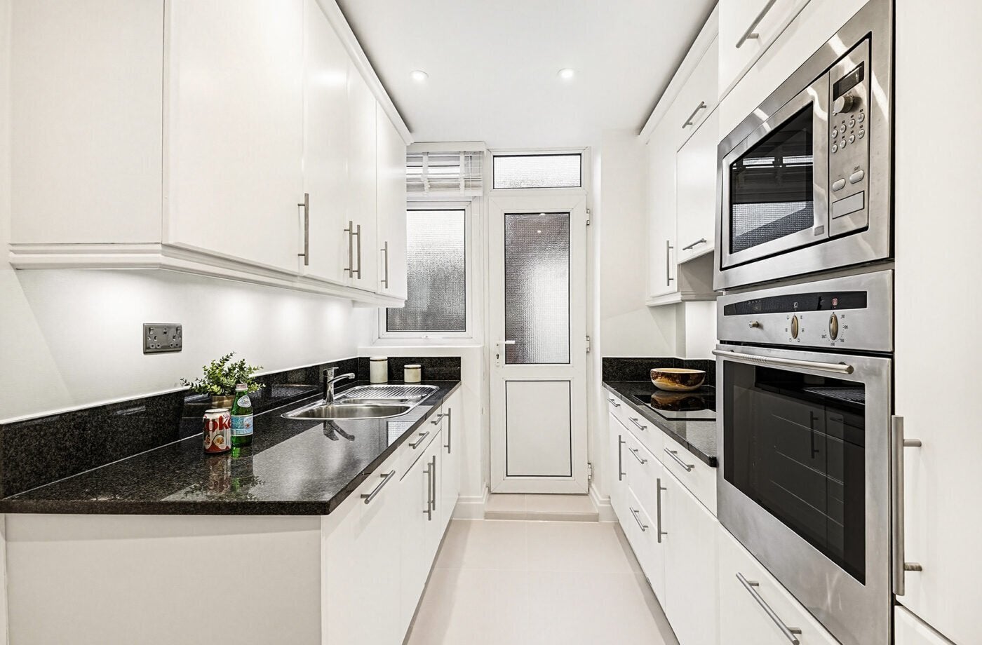 Flat Phillimore Walk in Greater London