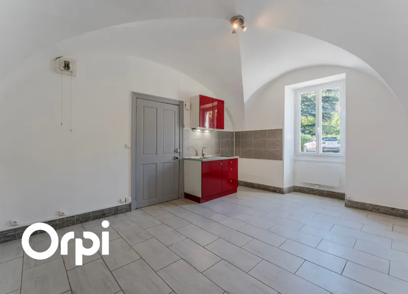 Flat Avenue Louis Blanchon in Saint-Julien-en-Saint-Alban