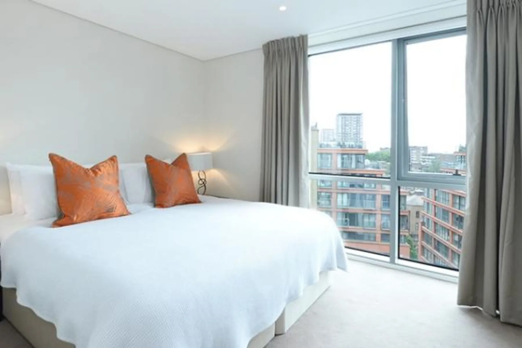 Flat Merchant Square in City of Westminster