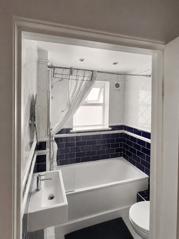 Room Marmont Road in Greater London