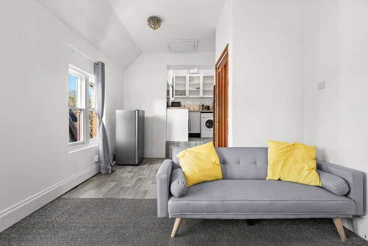Flat Bromham Road in Bedford