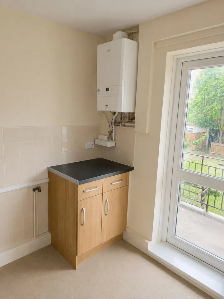 Flat Devon Close in Greater London