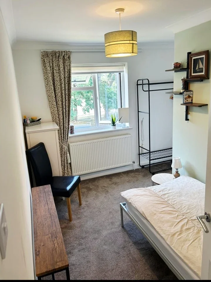 Room North Approach in Watford