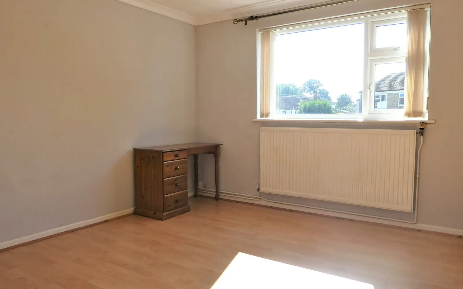 Flat Cherwell Banks in King's Sutton