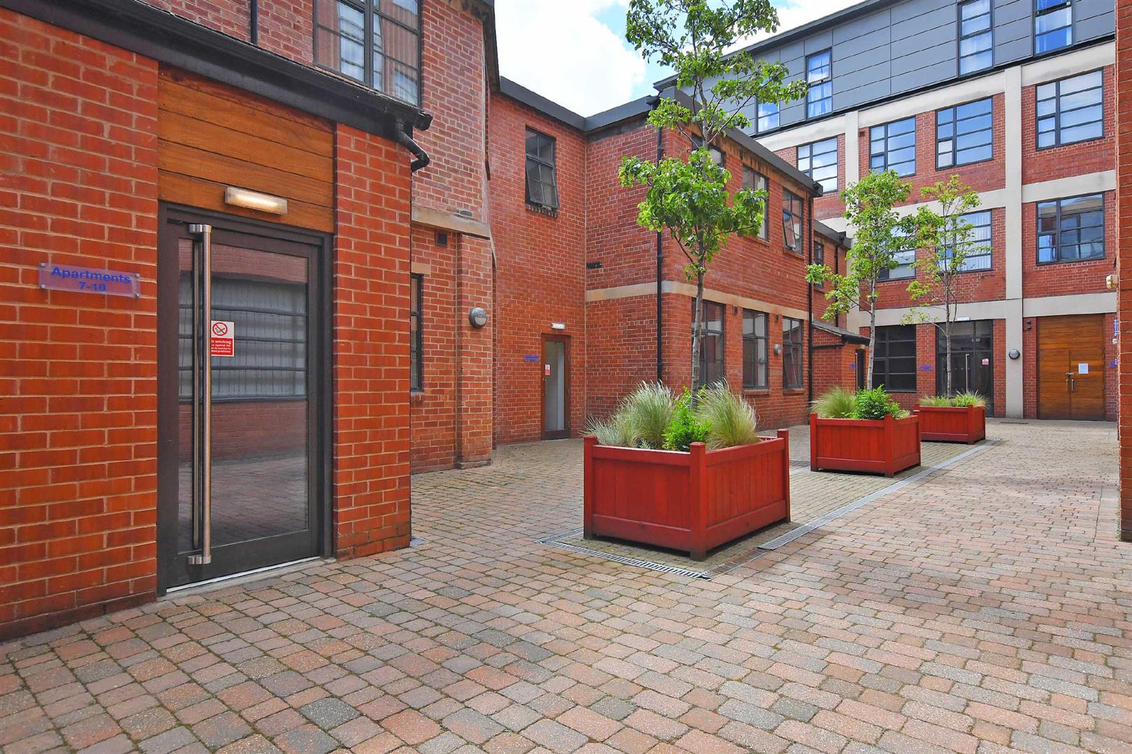 Flat South Parade in Sheffield