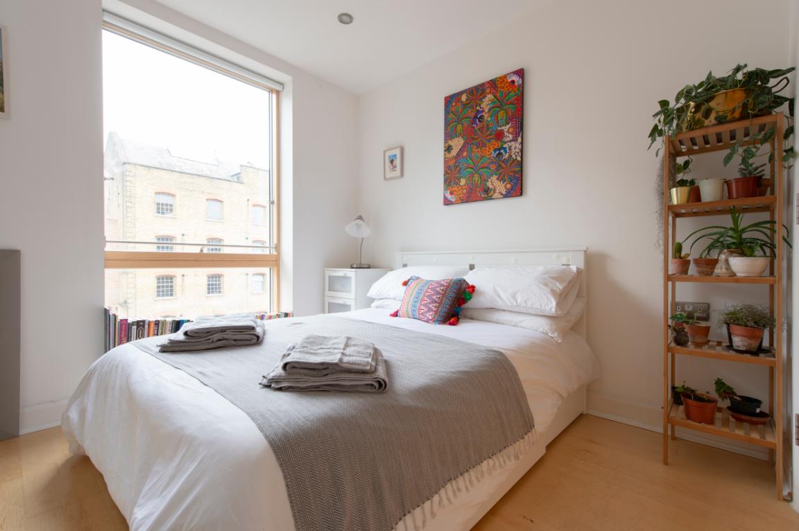Flat Hertford Road in Greater London