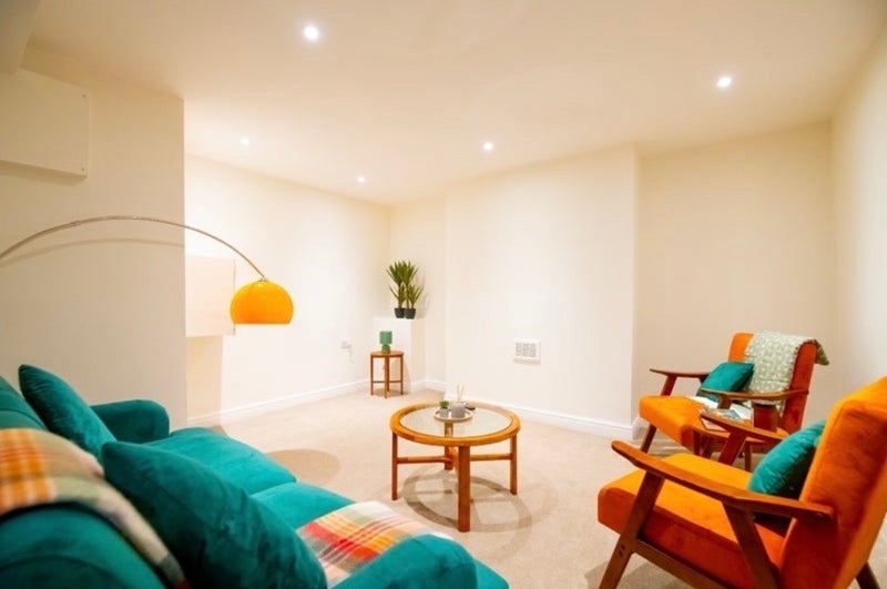 Room Bennett Road in Leeds
