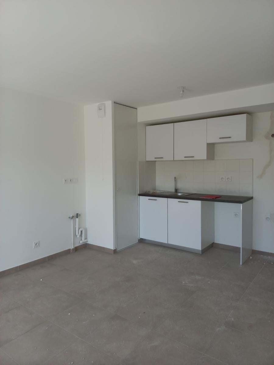 Flat Route de la Crau in Arles