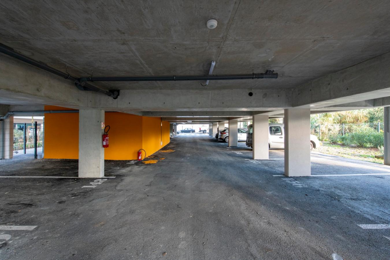 Flat Route de la Crau in Arles